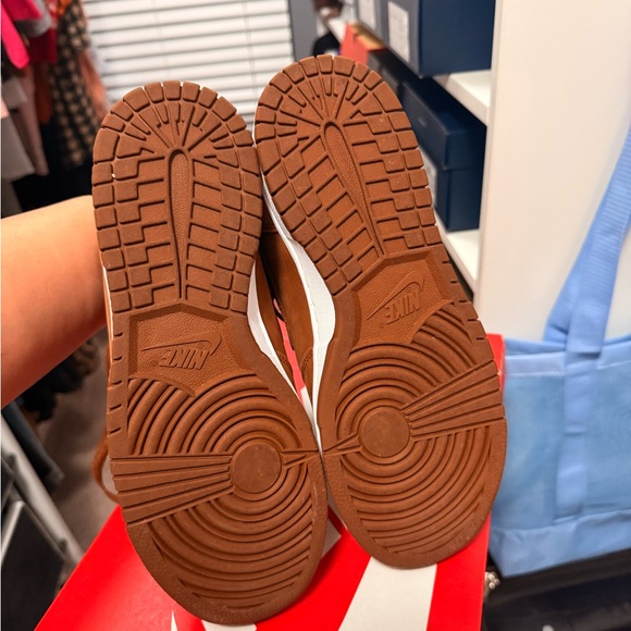 Nike Dunk Women’s High-Top Sneakers Pecan /White - Picture 5 of 5